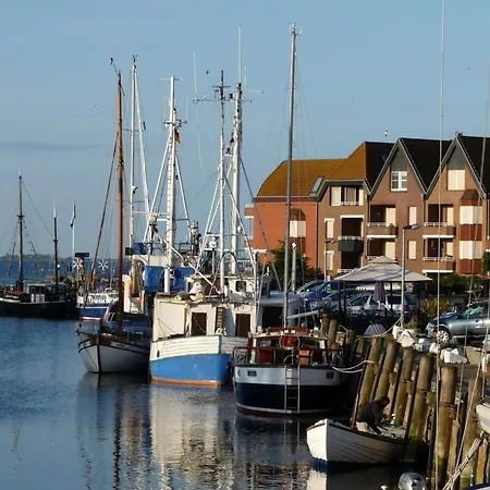 Direkt Am Hafen In Fehmarn-orth *